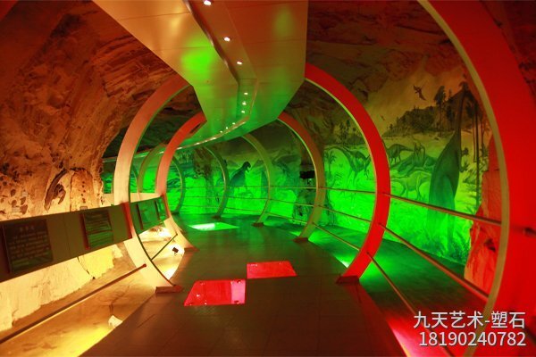 西陜博物館時空隧道展廳仿真巖層化石埋藏景觀